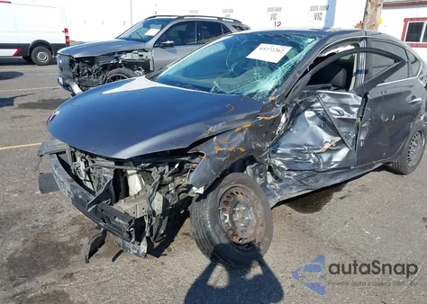 2015 Nissan Sentra S/Sv/Sr/Sl z USA, uszkodzony, nr VIN 3N1AB7APXFL655963